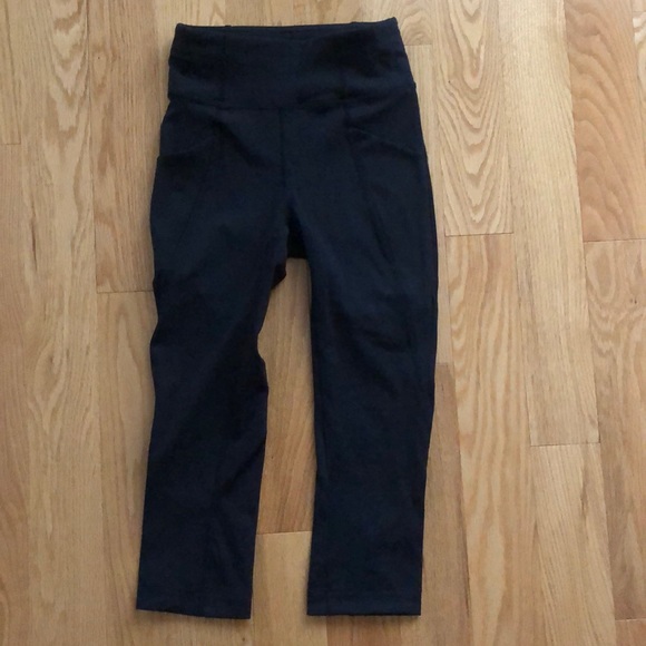 Lululemon Crop Pant - Picture 1 of 5